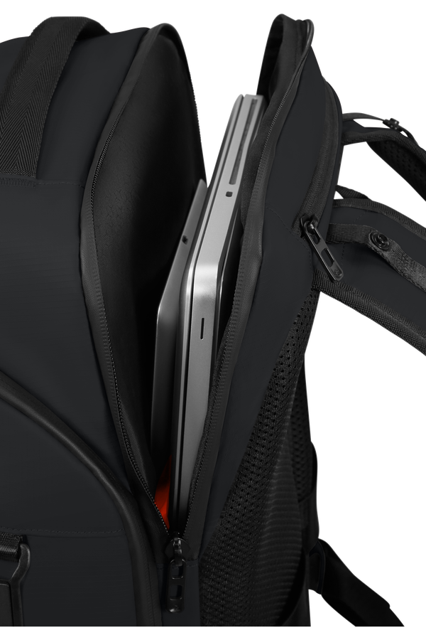 Samsonite Active Road Laptop Overnight Backpack 25L  Černá
