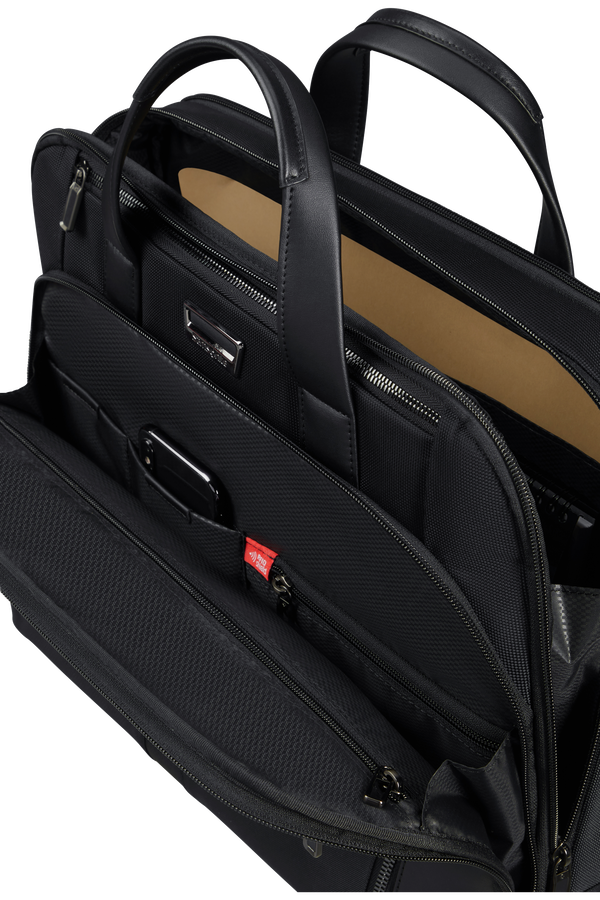 Samsonite Urban-Eye Bailhandle 15.6'  Černá Samsonite Urban-Eye Bailhandle 15.6'  Černá