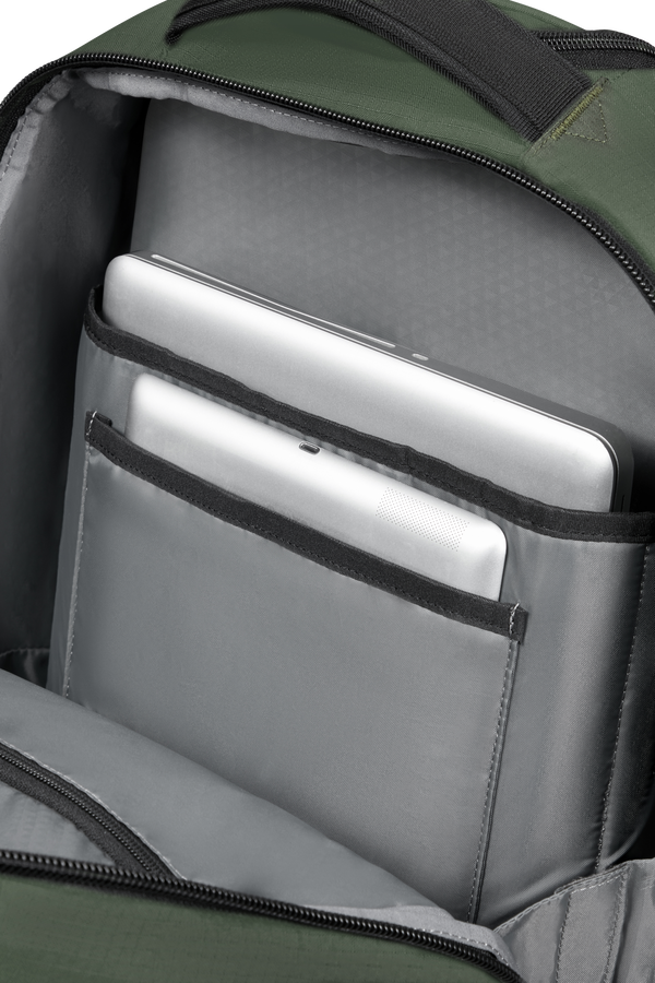 Samsonite Roadseeker Laptop Backpack with wheels 17.3''  Tmavě olivov&aacute; zelen&aacute;