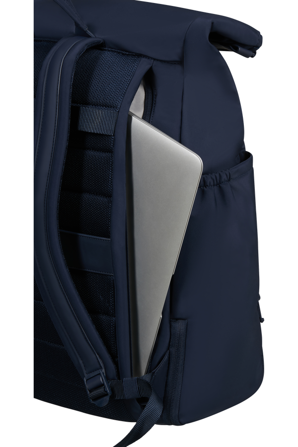 Essentis Batoh 15.6"