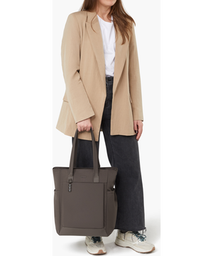 Essentis Kabelka 14.1" 40 x 28 x 16 cm | 0.9 kg