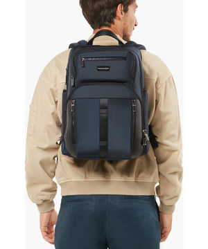 Urban-Eye Batoh 14.1" 41 x 28 x 16 cm | 1 kg