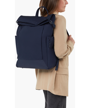 Essentis Batoh 15.6" 44.5/58 x 31 x 16 cm | 1 kg