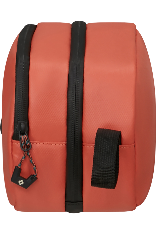 Samsonite Ecodiver Toilet Kit  Clay Samsonite Ecodiver Toilet Kit  Clay