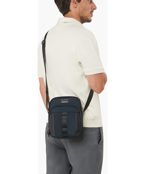 Urban-Eye Taška cez rameno M 24 x 19 x 9 cm | 0.4 kg