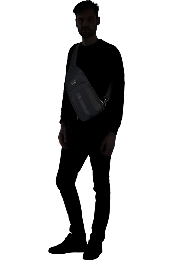 Samsonite Urban-Eye Sling Bag M  Černá Samsonite Urban-Eye Sling Bag M  Černá