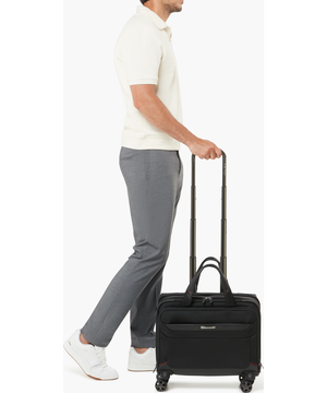 Pro-DLX 6 Taška na notebook s kolieskami 15.6" 40 x 43 x 20 cm | 3.2 kg Pro-DLX 6 Taška na notebook s kolieskami 15.6" 40 x 43 x 20 cm | 3.2 kg