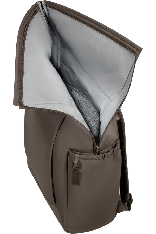 Essentis Batoh 15.6"